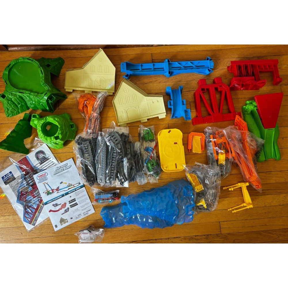 🚂THOMAS THE TRAIN TRACKMASTER SKY-HIGH BRIDGE JUMP ‎ INCOMPLETE SEE PICS